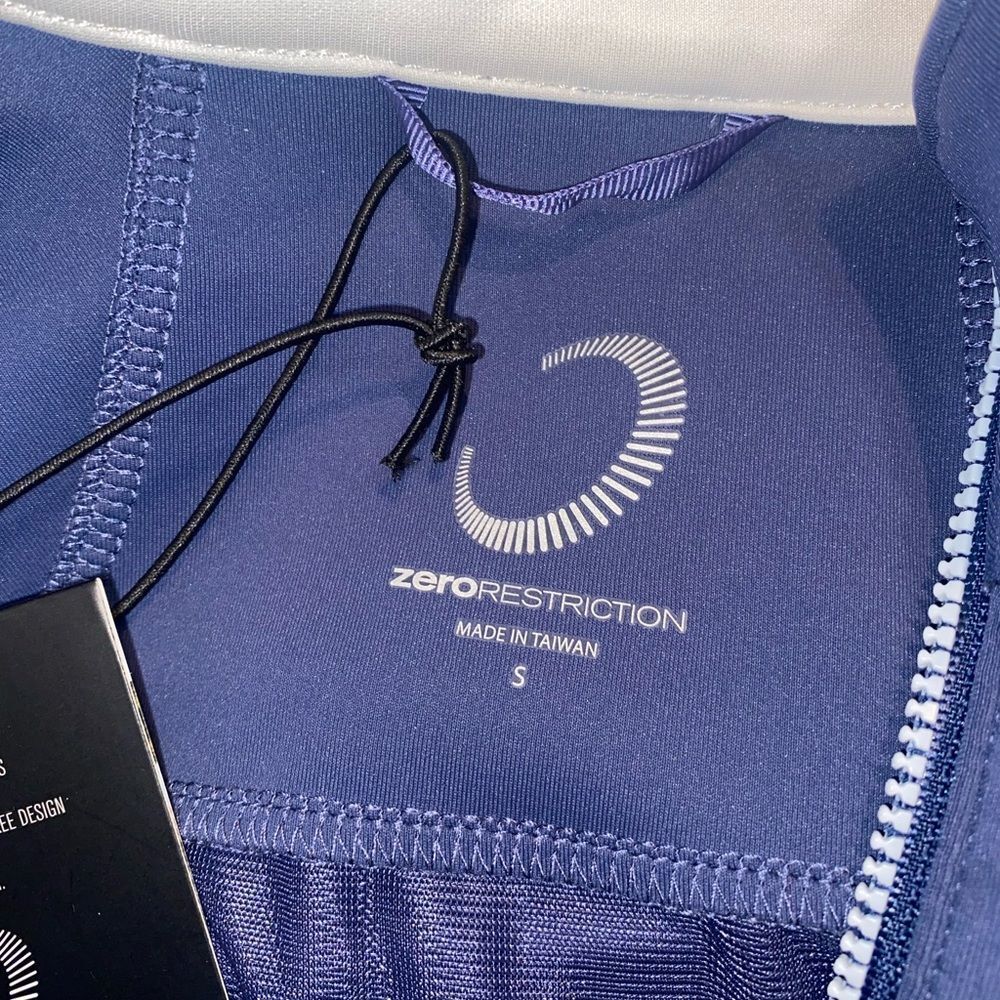 ZERO RESTRICTION Sofia Pullover Golf “TRG” Logo N… - image 7